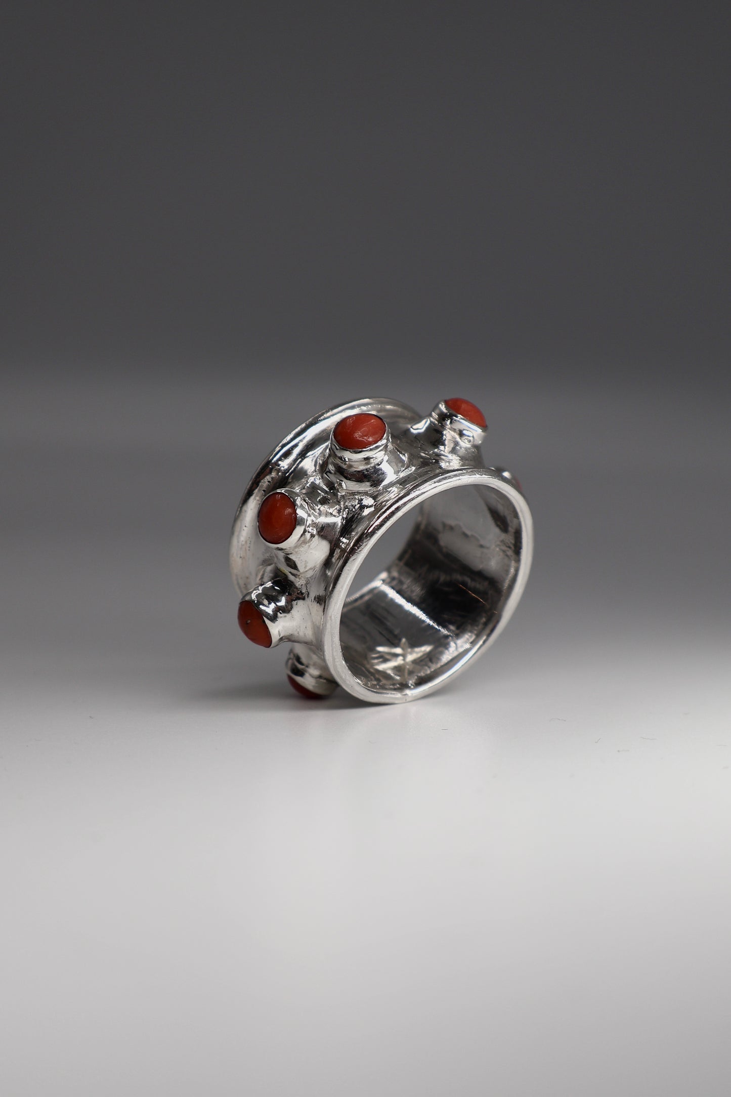 The Anuket Ring