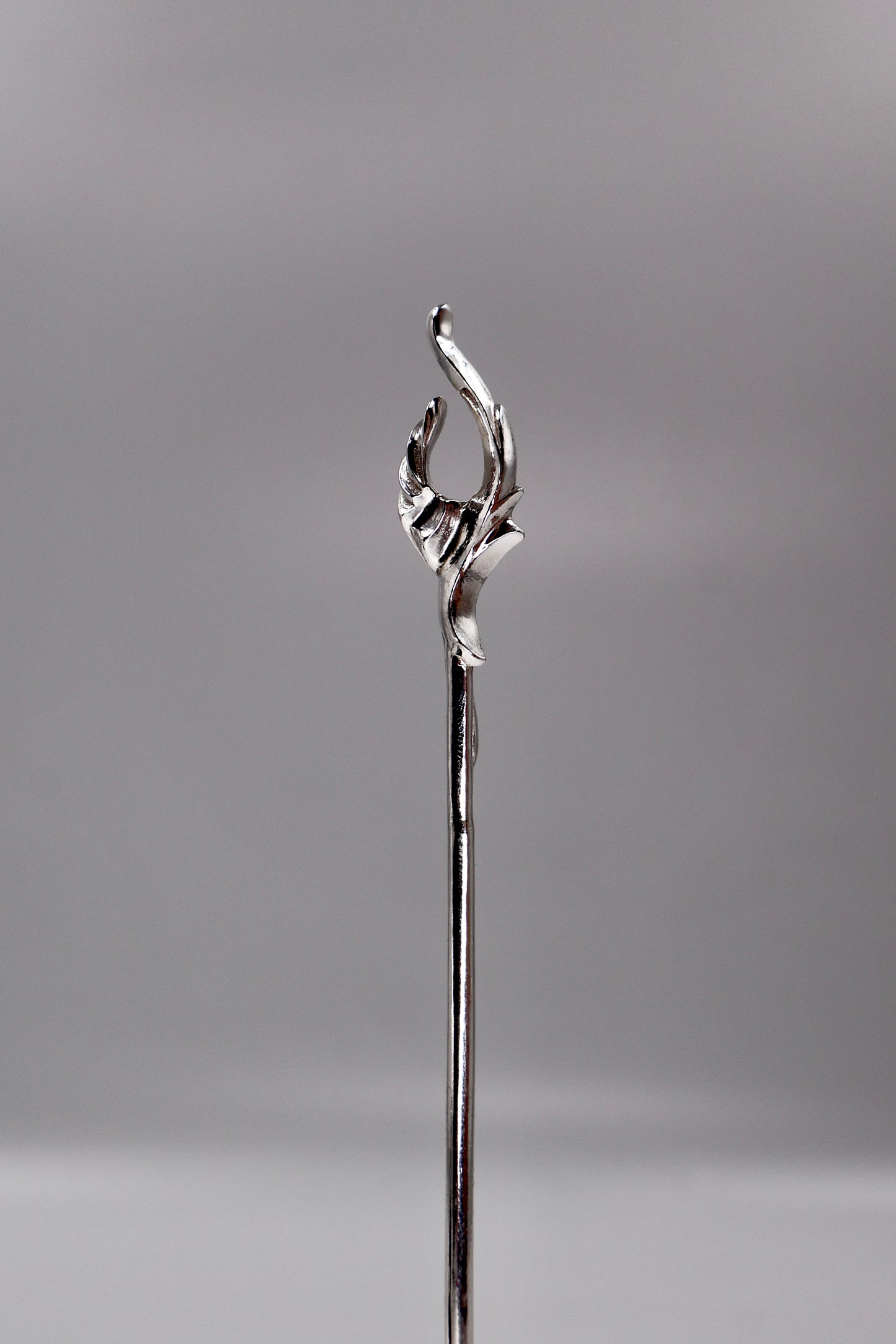 The Axis Hair Pin